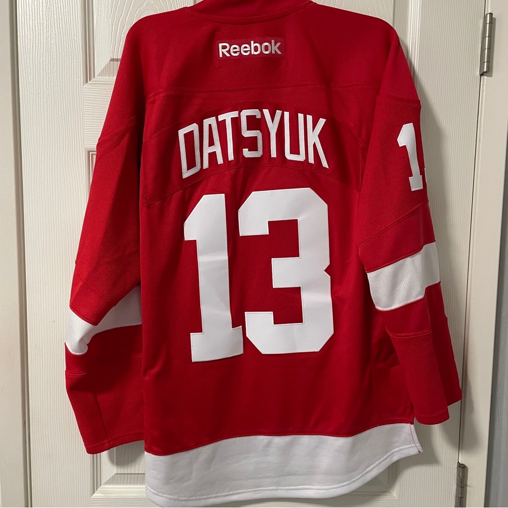 Reebok Detroit Red Wings Pavel Datsyuk home jersey, size S